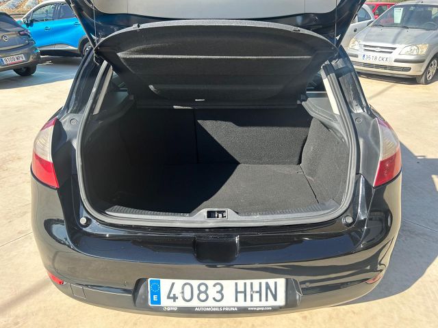 RENAULT MEGANE DYNAMIQUE 2.0 AUTO SPANISH LHD IN SPAIN 89000 MILES 1 OWNER 2011